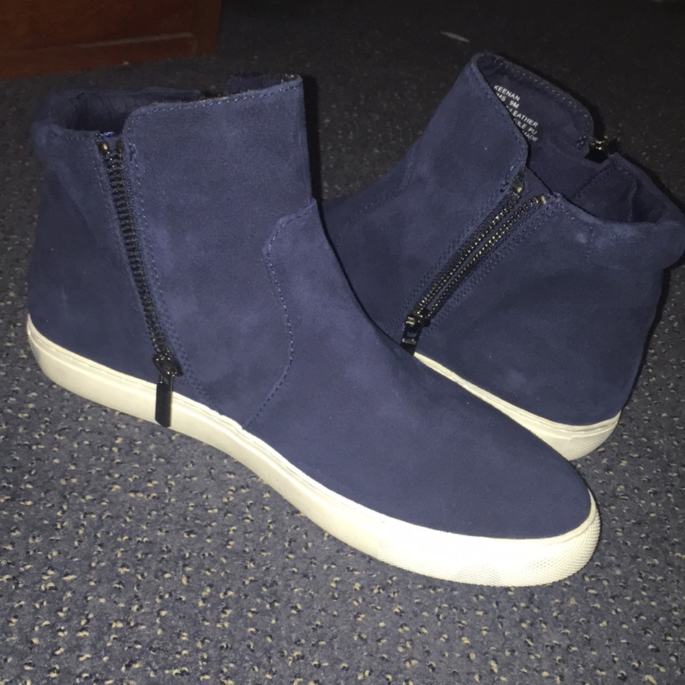 Kenneth Cole Sneakers